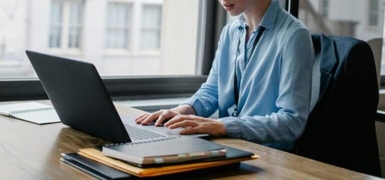 Zakelijke e-mail in Nederland hosten: waarom steeds meer MKB dat doet